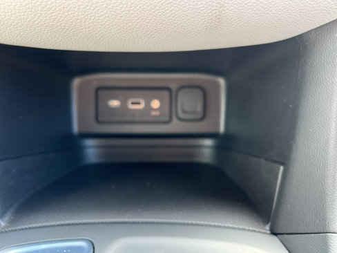 Used 2023 Chevrolet Equinox LT w/ Driver Convenience Package image 28