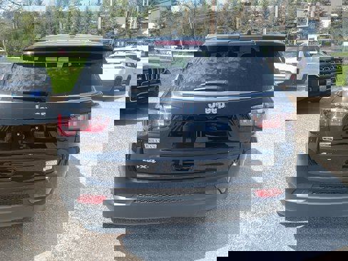 New 2025 Jeep Compass Latitude w/ Convenience Group image 6