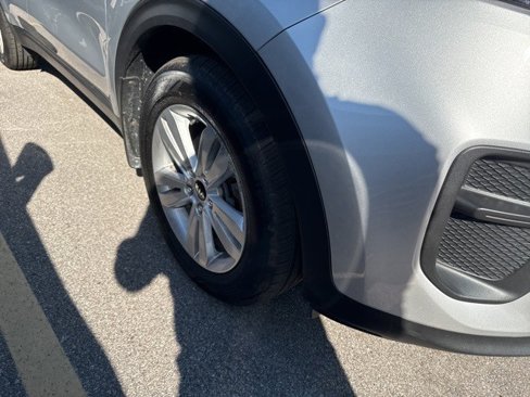 Used 2018 Kia Sportage LX w/ LX Popular Package image 10