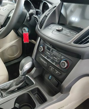 Used 2018 Ford Escape SE w/ SE Sync 3 Package image 12