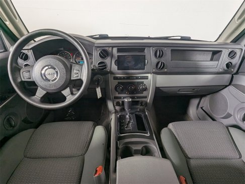 Used 2007 Jeep Commander Sport image 14