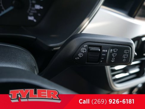 Used 2022 Ford Escape SE w/ Cold Weather Package image 26