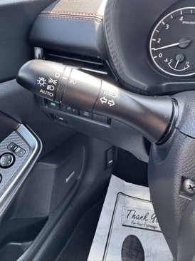 Used 2023 Nissan Sentra SR w/ SR Premium Package image 32