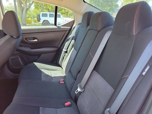Used 2022 Nissan Sentra SR w/ Electronics Package image 15