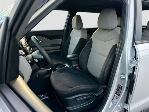 Certified 2017 Kia Soul image 17