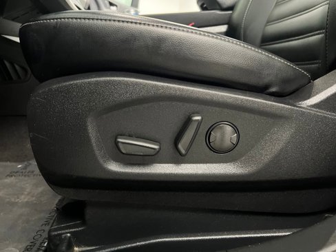 Used 2024 Ford Edge SEL image 10