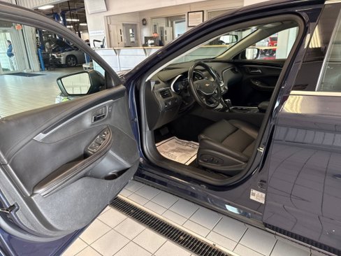 Used 2018 Chevrolet Impala LT image 13