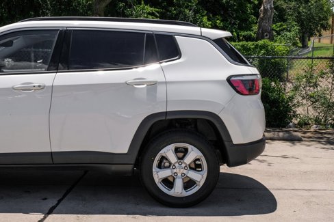 Used 2020 Jeep Compass Latitude w/ Cold Weather Group image 22