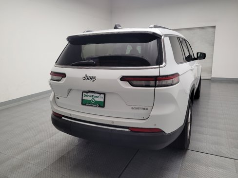 Used 2022 Jeep Grand Cherokee L Limited image 7