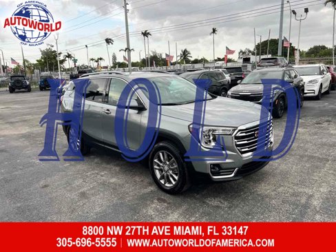 Used 2023 GMC Terrain SLT image 1