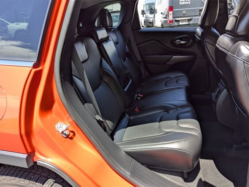 Certified 2021 Jeep Cherokee Latitude Lux w/ Sun & Sound Group image 23