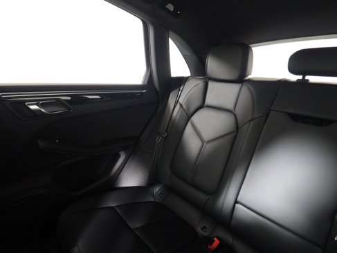 New 2024 Porsche Macan image 15