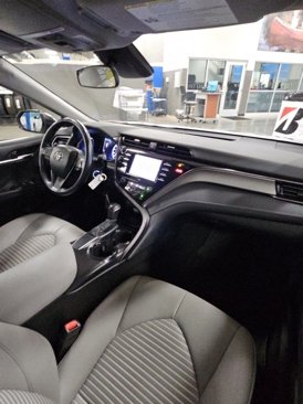 Used 2020 Toyota Camry SE image 36