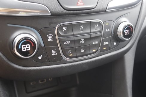Used 2021 Chevrolet Equinox LT image 27