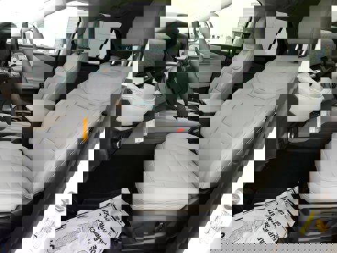 New 2025 Ford Explorer Active image 35