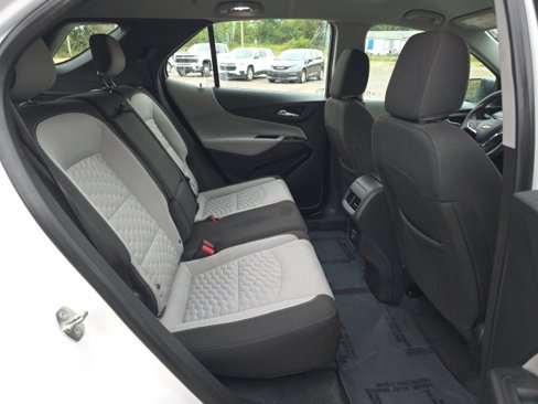 Used 2020 Chevrolet Equinox LS image 27