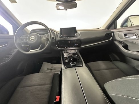 Used 2021 Nissan Rogue SV image 16
