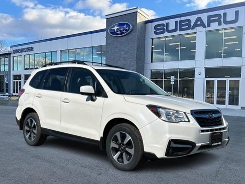 Used 2018 Subaru Forester 2.5i Limited image 1