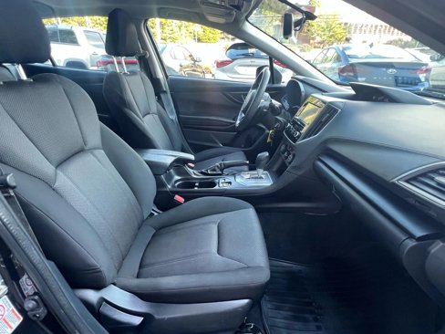 Used 2017 Subaru Impreza 2.0i Premium image 16
