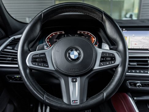 Used 2022 BMW X6 xDrive40i w/ M Sport Package image 24