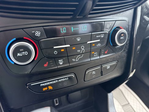 Used 2018 Ford Escape SEL w/ SEL Sport Appearance Package image 40