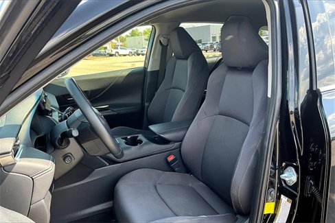 Used 2021 Toyota Venza LE image 26