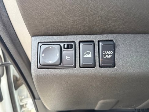 Used 2018 Nissan Frontier PRO-4X image 19