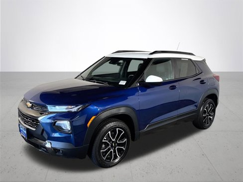 Used 2022 Chevrolet TrailBlazer ACTIV w/ Technology Package image 2