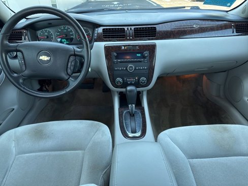Used 2014 Chevrolet Impala LT w/ LT Sunroof Package image 15