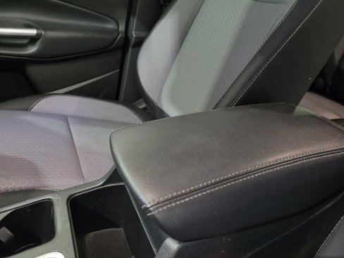 Used 2019 Ford Escape SE image 36