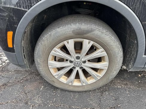 Used 2019 Volkswagen Tiguan S w/ Driver Assistance Package image 9