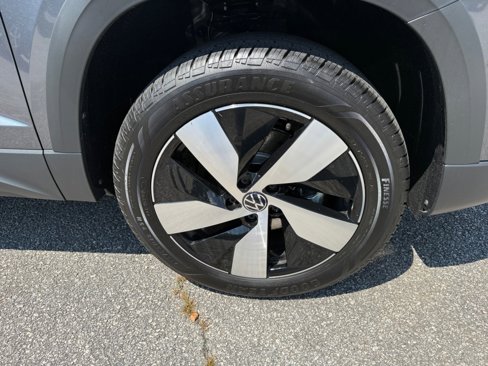 New 2025 Volkswagen Taos S image 25