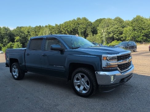 Used 2018 Chevrolet Silverado 1500 LT w/ LT Eassist Package image 6