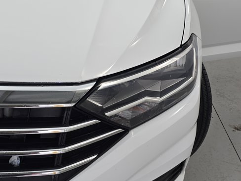 Used 2020 Volkswagen Jetta SE image 28