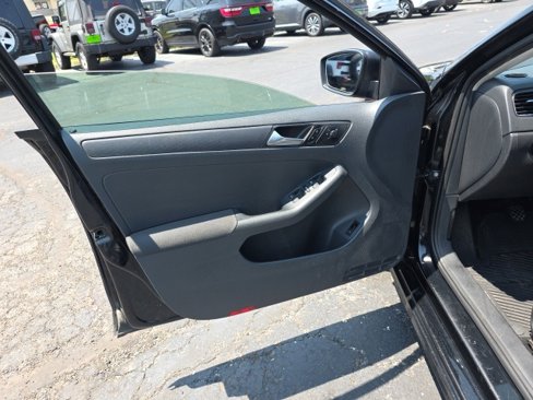 Used 2012 Volkswagen Jetta S image 10