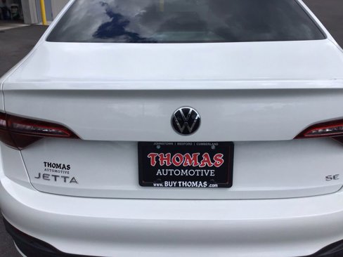 Used 2022 Volkswagen Jetta SE image 11