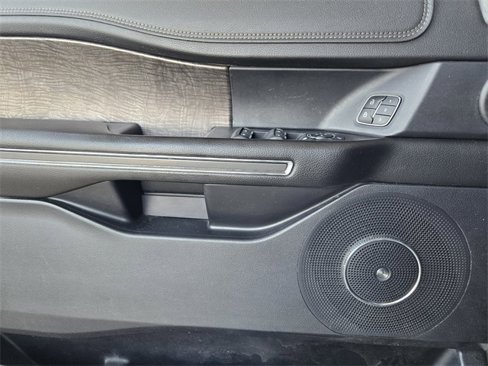 Used 2019 Ford Expedition Max Limited image 19