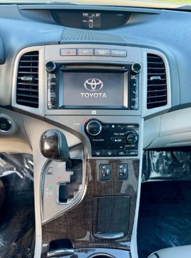 Used 2014 Toyota Venza XLE image 17