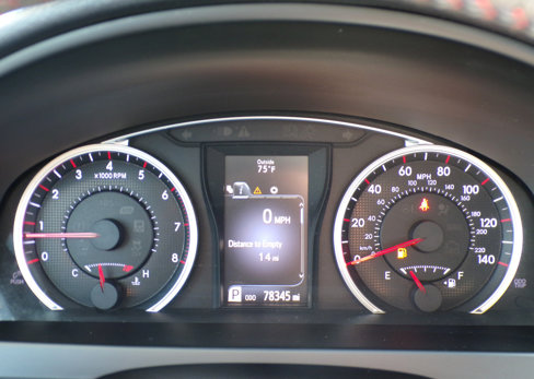 Used 2017 Toyota Camry SE image 14
