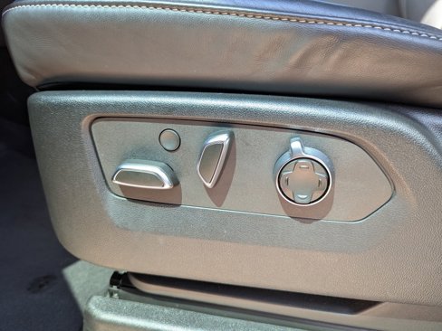 Used 2023 Cadillac Escalade V image 26