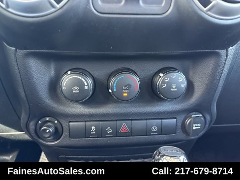 Used 2016 Jeep Wrangler Rubicon w/ Power Convenience Group image 70