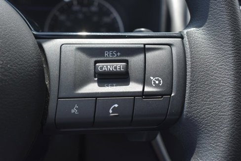 Used 2021 Nissan Rogue S image 19