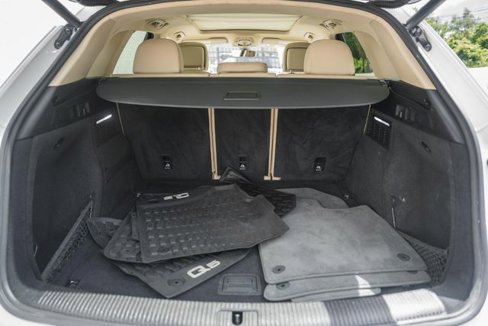 Used 2019 Audi Q5 2.0T Premium w/ Convenience Package image 14