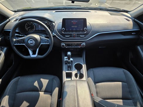 Used 2022 Nissan Altima 2.5 SV image 21