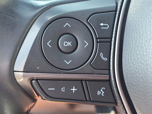 Used 2021 Toyota Camry SE image 31