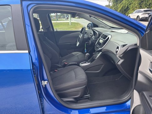 Used 2018 Chevrolet Sonic LT image 14