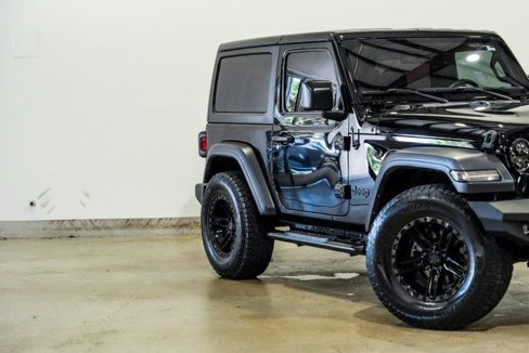 Used 2023 Jeep Wrangler Sport image 17