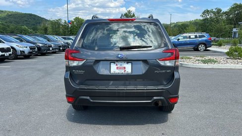 Used 2022 Subaru Forester image 4