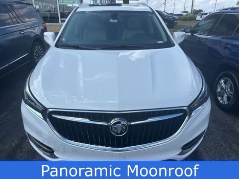 Used 2021 Buick Enclave Essence w/ Sound and Sites Package image 4