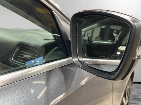 Used 2017 Volkswagen Jetta SE image 12